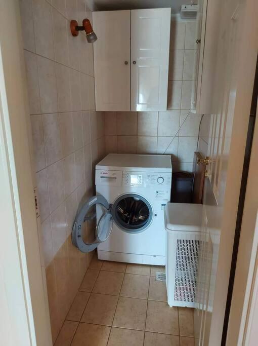 Όμορφο, Άνετο Ζεστά Διακοσμημένο Διαμέρισμα Thérmi Kültér fotó